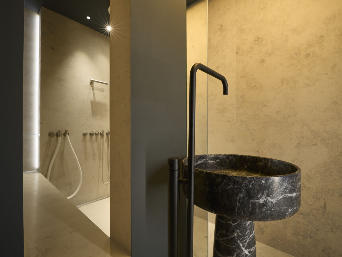 Designhaus in Bad Salzuflen - Wellnessbad | Raumwerk by Adrian Wojciechowski