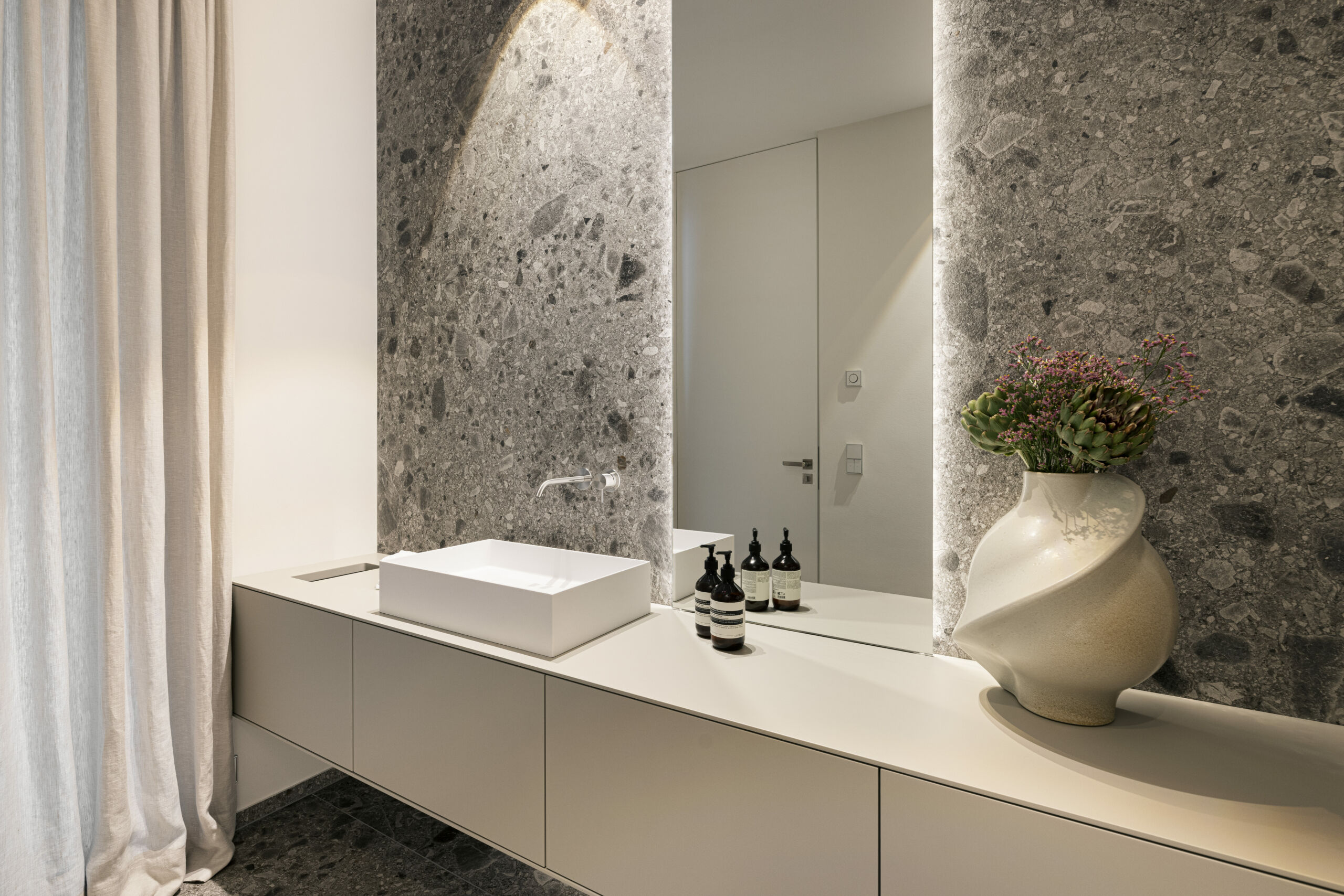 Bauhausvilla in Münster | Gäste-WC | 003